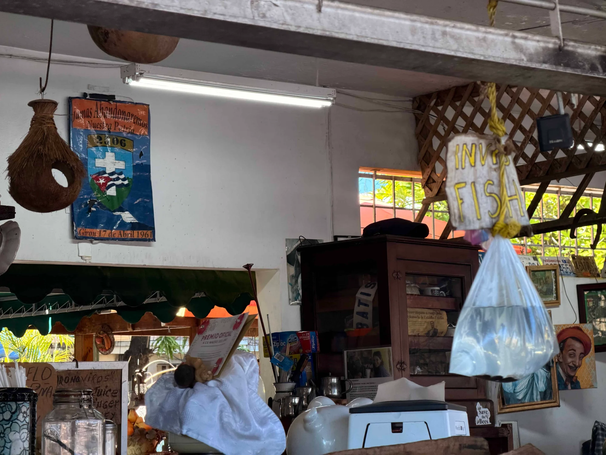 Eclectic room with vintage decor