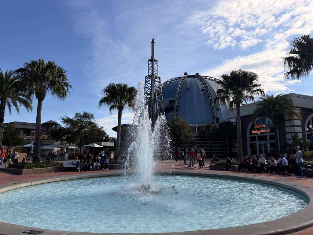 Fountain in front of Planet Hollywood