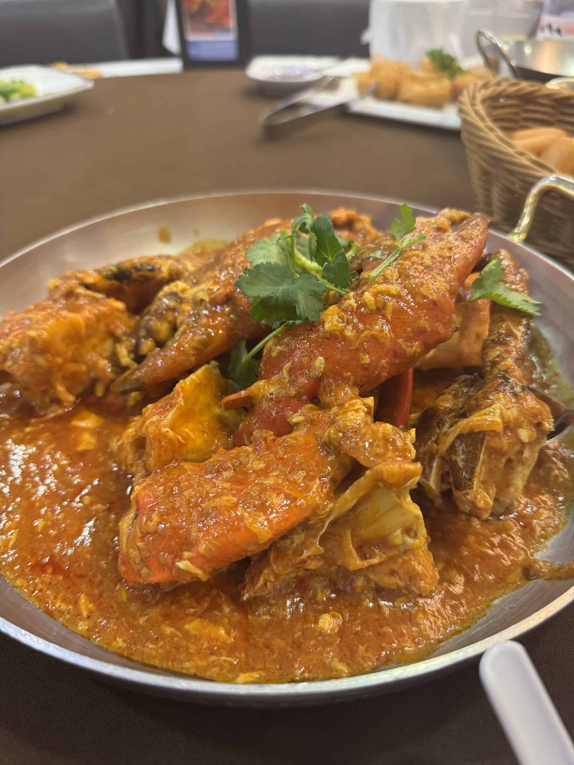 Crab in spicy tomato sauce