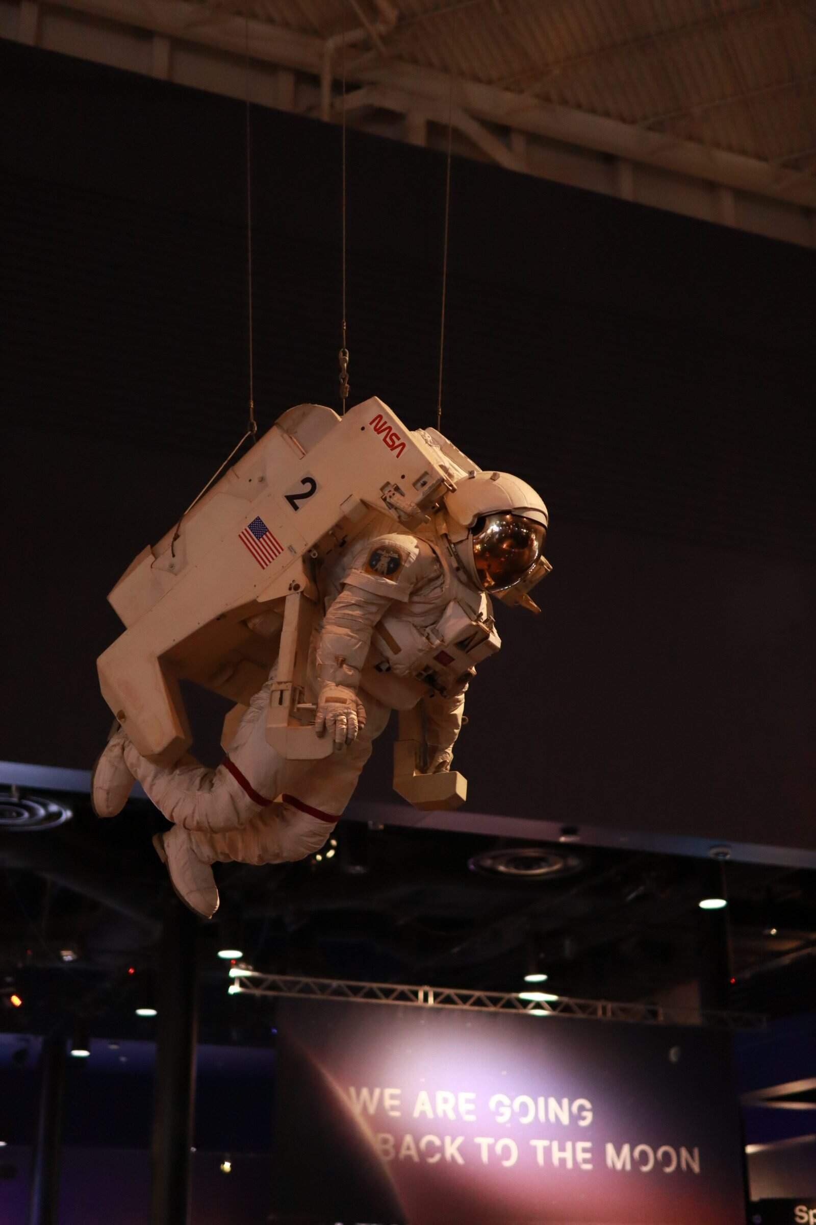 Astronaut model with lunar module